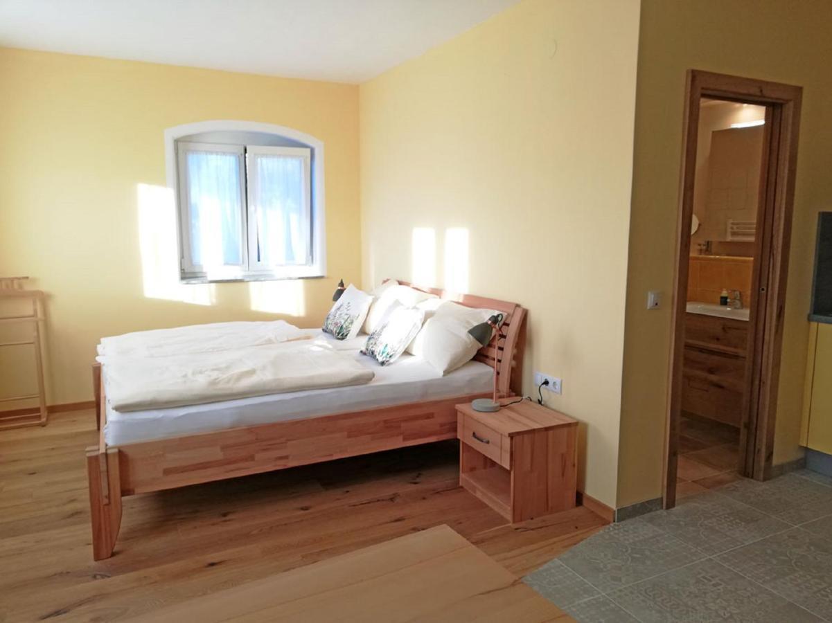 Haus Monti Hotell Maria Lanzendorf Eksteriør bilde