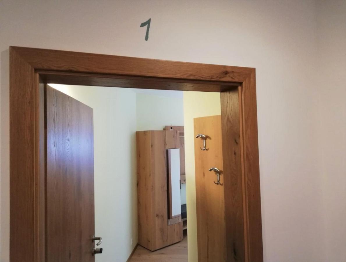 Haus Monti Hotell Maria Lanzendorf Eksteriør bilde